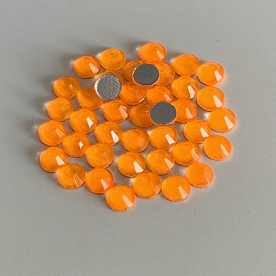 Μη καυτό νέο Rhinestones αποτυπώσεων με την πυράκτωση κάτω από τη μαύρη ελαφριά κινητή χρήση περιπτώσεων