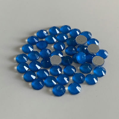 Προσαρμοσμένο νέο Rhinestones μεγέθους για τη διακόσμηση, καλύμματα, καπέλα, φορέματα