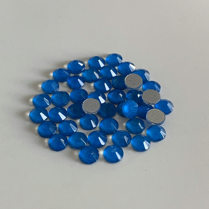 Προσαρμοσμένο νέο Rhinestones μεγέθους για τη διακόσμηση, καλύμματα, καπέλα, φορέματα
